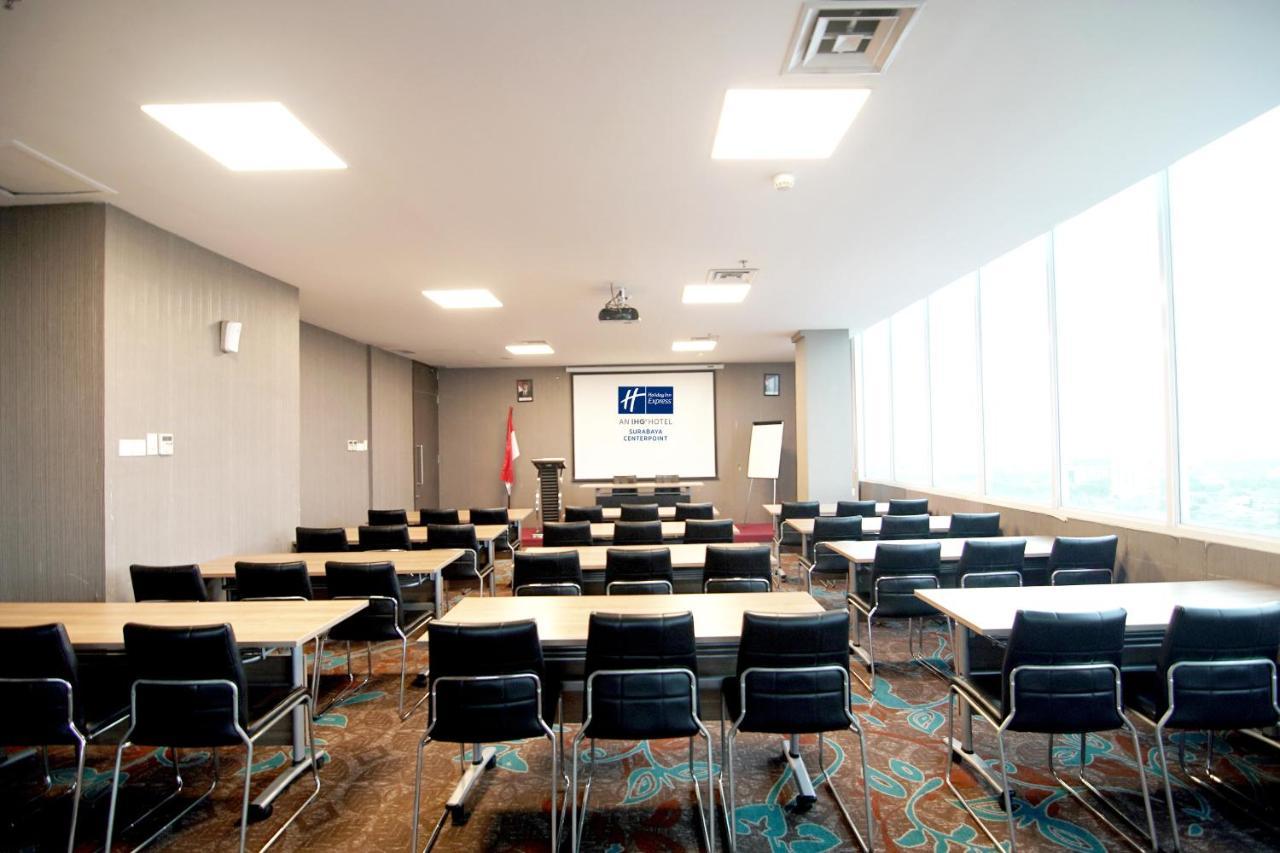 Holiday Inn Express Surabaya Centerpoint By Ihg Exteriör bild