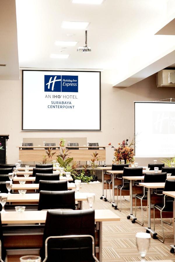 Holiday Inn Express Surabaya Centerpoint By Ihg Exteriör bild