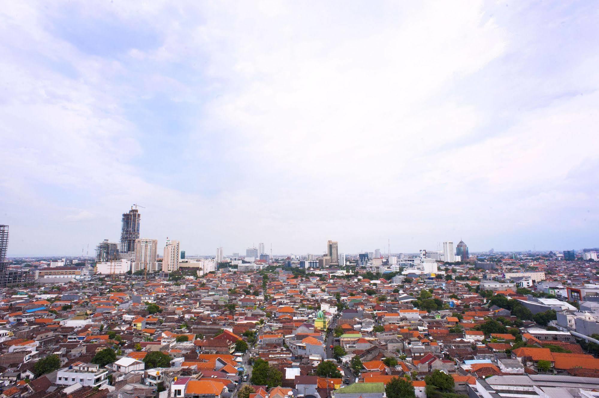 Holiday Inn Express Surabaya Centerpoint By Ihg Exteriör bild